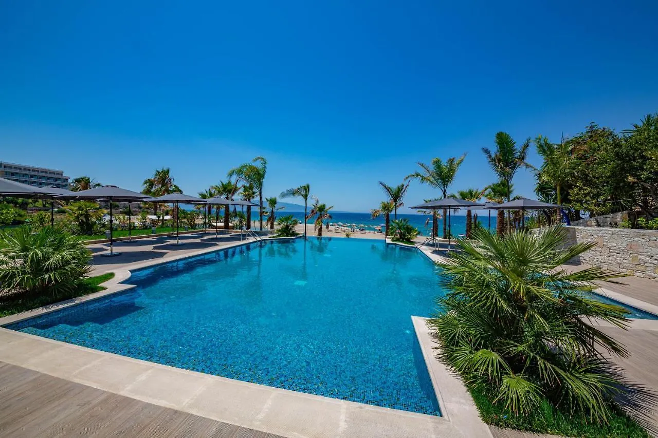 El Primero Hotel Sarande 4*,