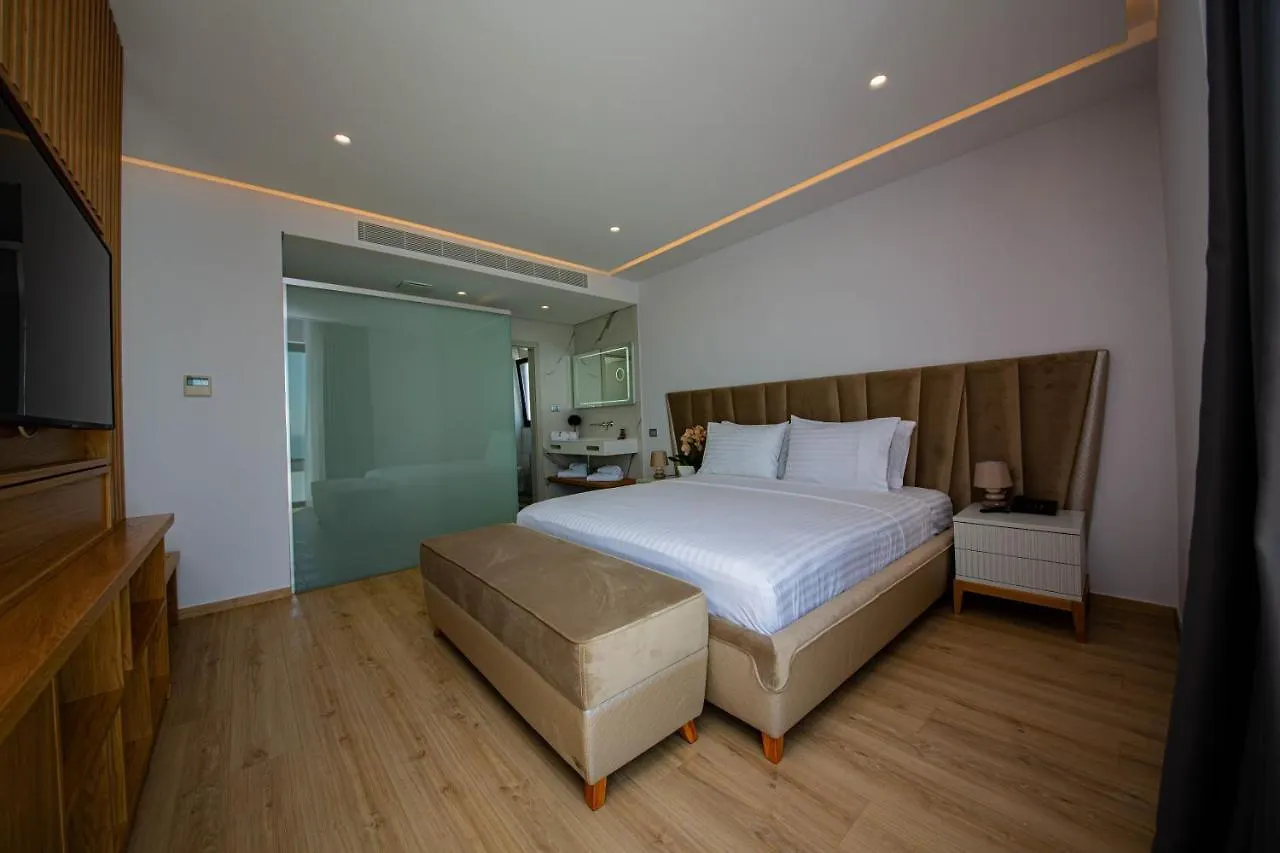 ****  El Primero Hotel Sarande Albania