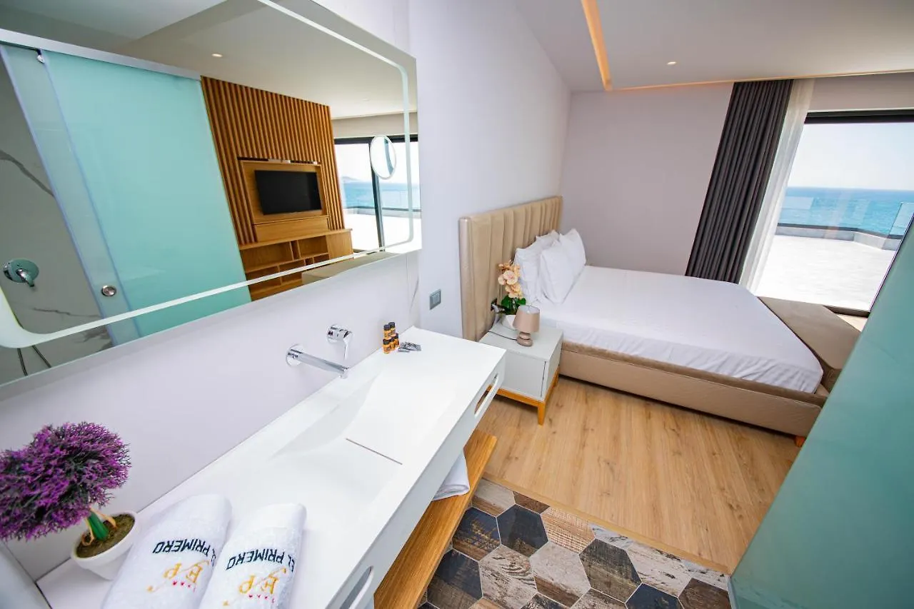 El Primero Hotel Sarande 4*,