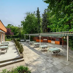 ibis-budapest-aero-hotel.inbudapesthotels.com/
